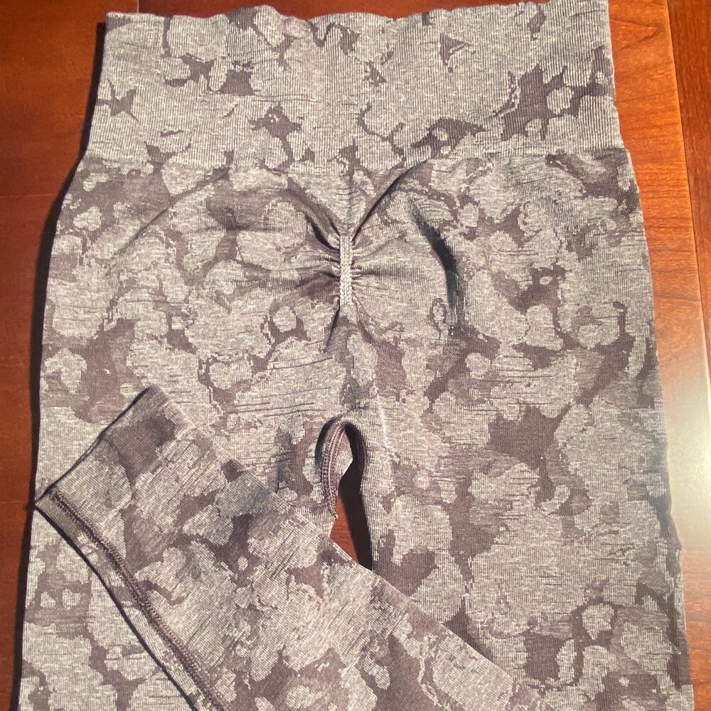 Gym Shark Ribbed Leggings (HIGH RISE)